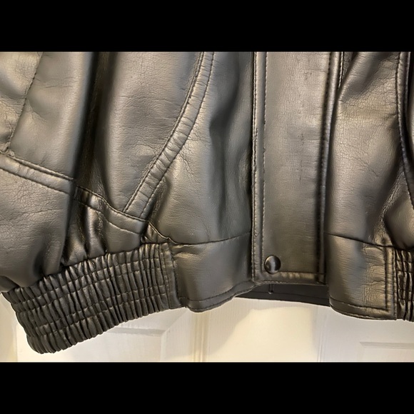 Check-In Men’s Black Vegan Leather Jacket - Picture 6 of 12